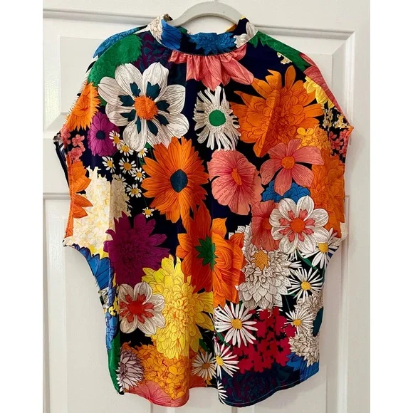 LAST 1! Bright Summer Floral Oversized Tie Back Neck Top! - Picture 3 of 6